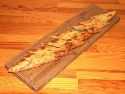 Kıyma Kaşarlı Pide (Açık) | 300,00